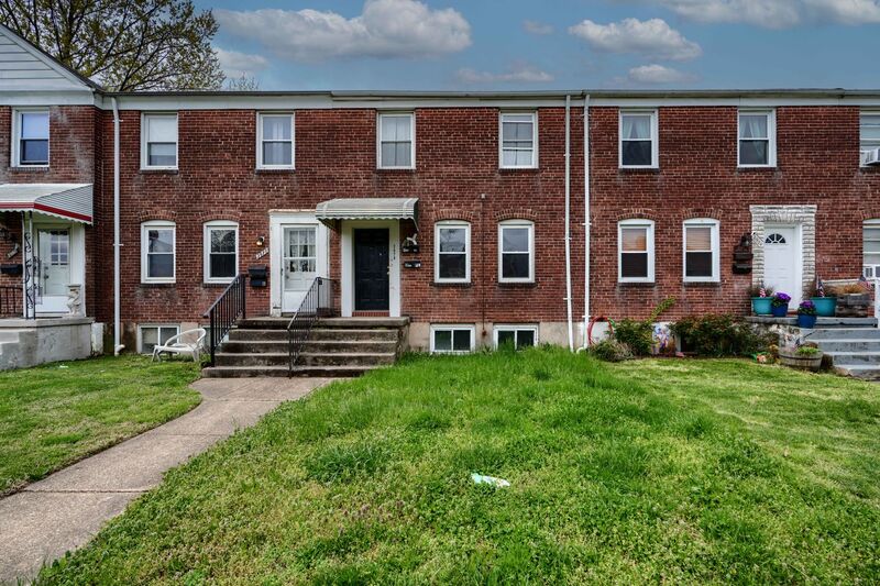 Dundalk Condo: 2976 Cornwall Rd