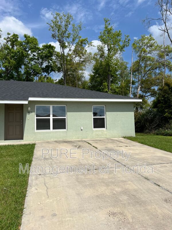 Ocala House: 2269 NE 78th Lane