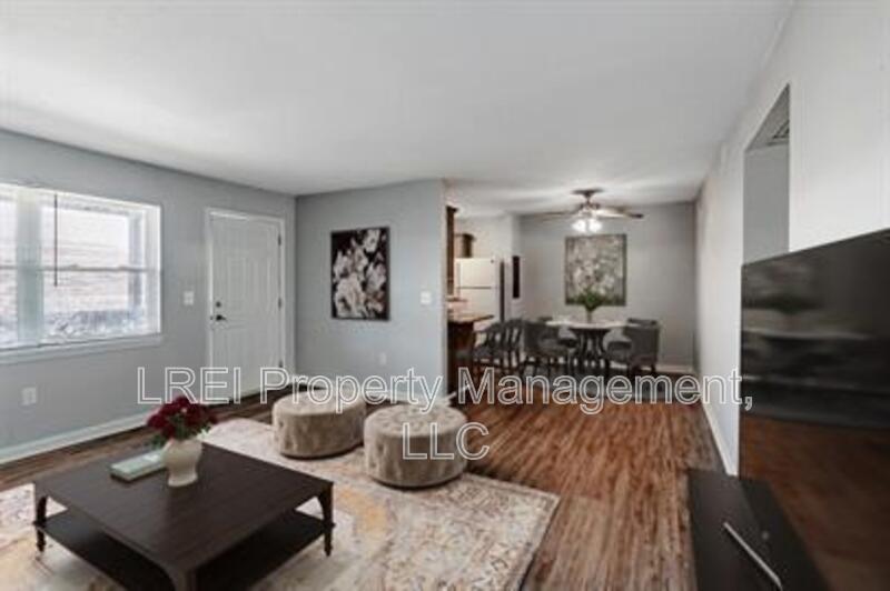 Request a Viewing for 2101 Cardinal Woods Drive 104 Tenant Turner