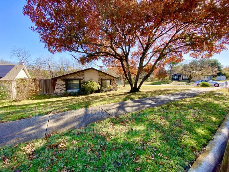 Plano House: 1700 Crystal Way