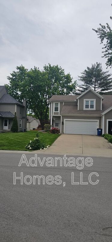 Overland Park House: 10701 w 115th ter