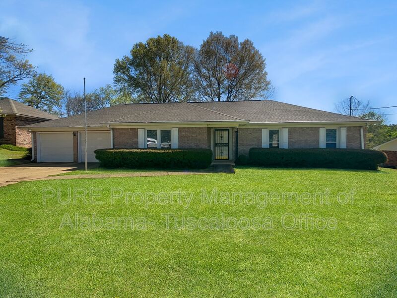 Northport House: 4417 4th Avenue East