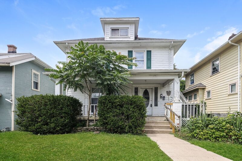 Springfield House: 1112-1112.5 E Main St.