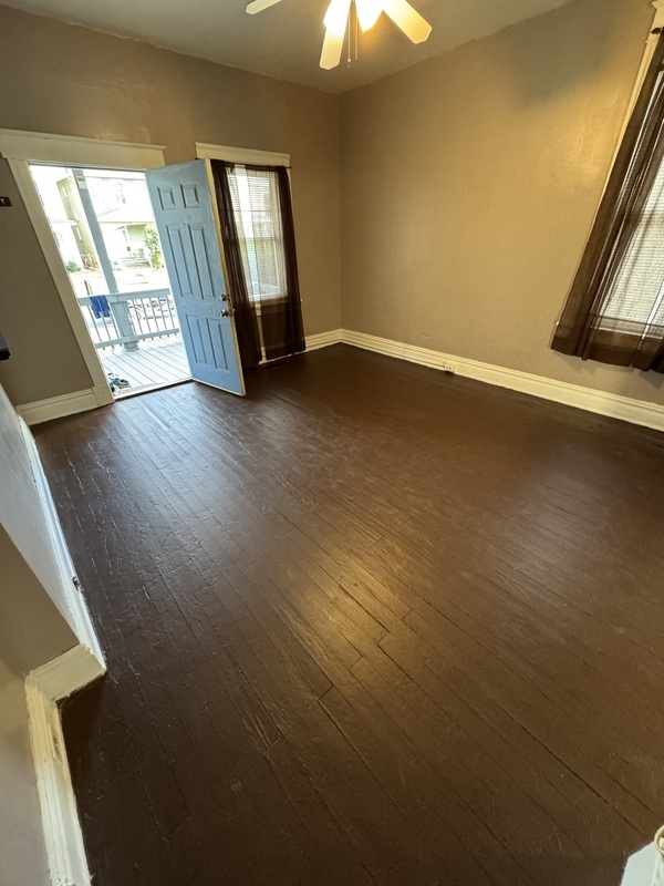 Richmond Condo: 2112 4th ave