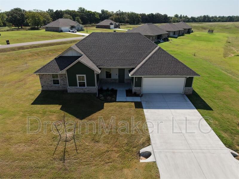 Shawnee House: 126 Hope Avenue