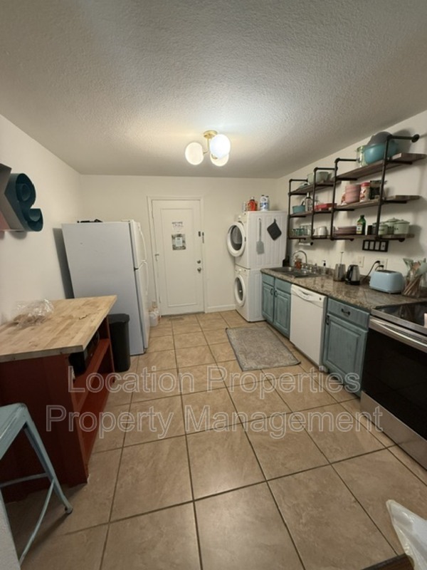 608 West 25th Street - 2, rental photo 5