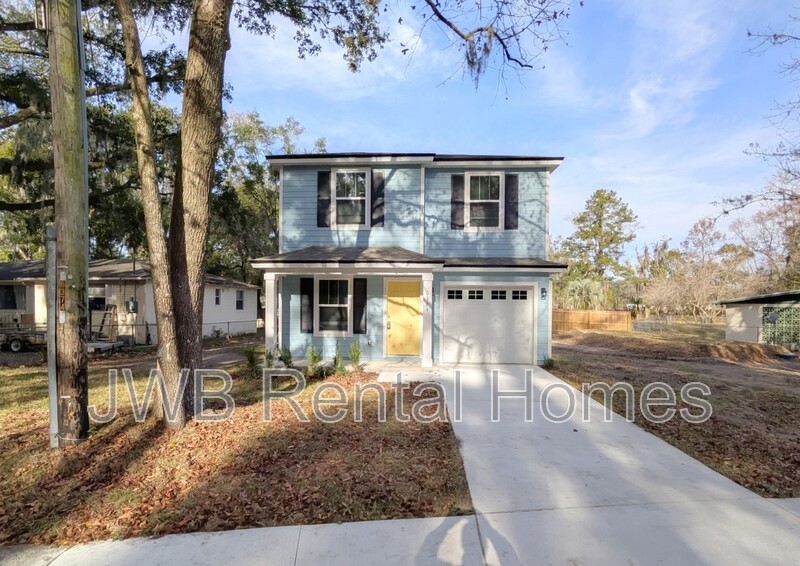 Jacksonville House: 6384 Restlawn Dr