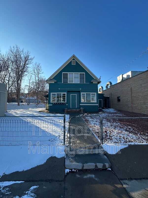 Greeley House: 1615 8th Avenue