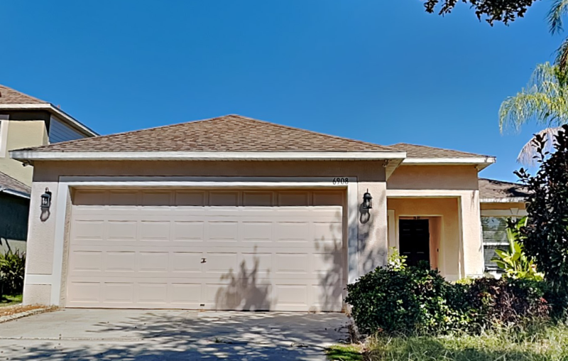Gibsonton House: 6908 Waterbrook Ct