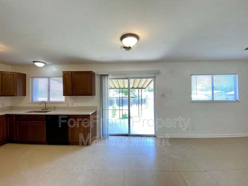 3419 Shady Springs San Antonio TX 78230-4932 - Photo 12
