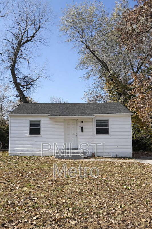 Ferguson House: 705 Beardsley Ct