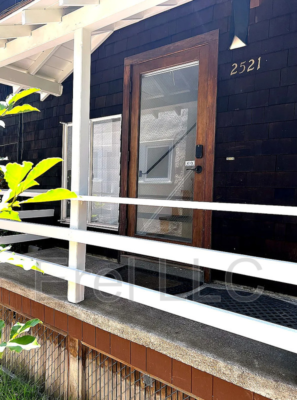 Berkeley Condo: 2521 Ashby Ave