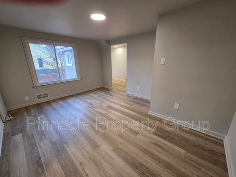 Fenton Condo: 834 North Leroy Street - 4