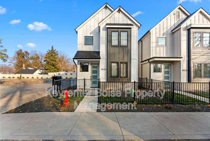 Boise Townhome: 3526 W Anderson St
