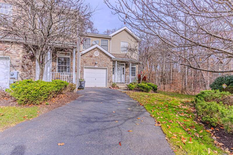 Parsippany Townhome: 305 Raymound Blvd