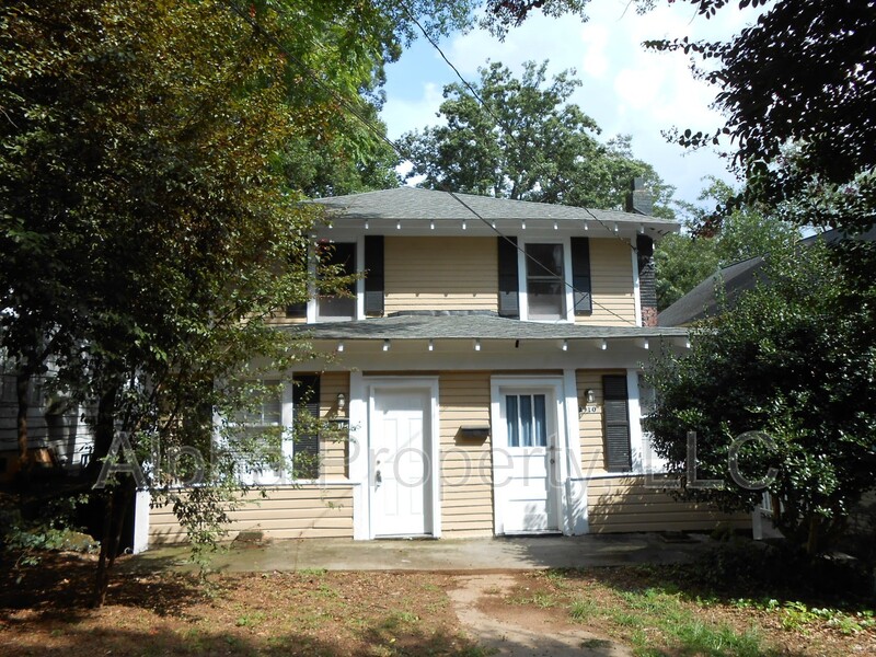 Greenville House: 10-C Rowley Street