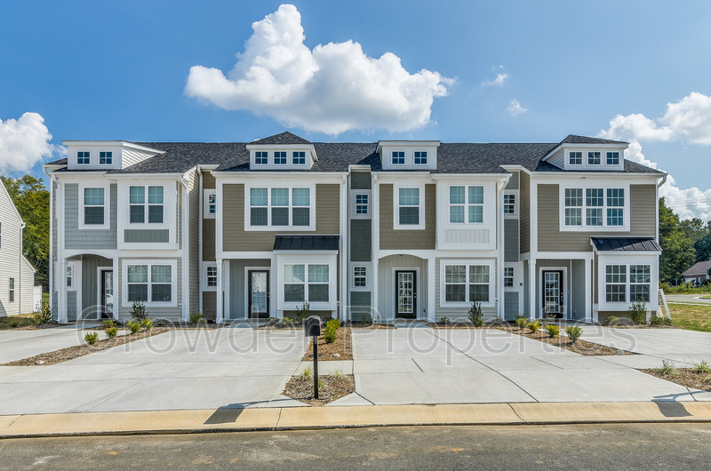 Concord House: 362 Halton Crossing Dr