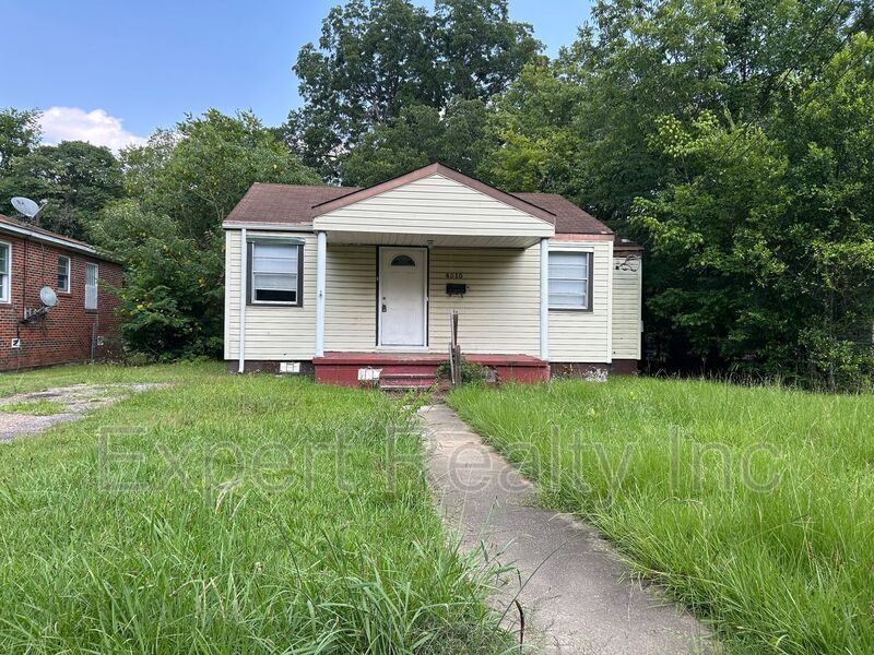 Birmingham House: 4515 74th St N