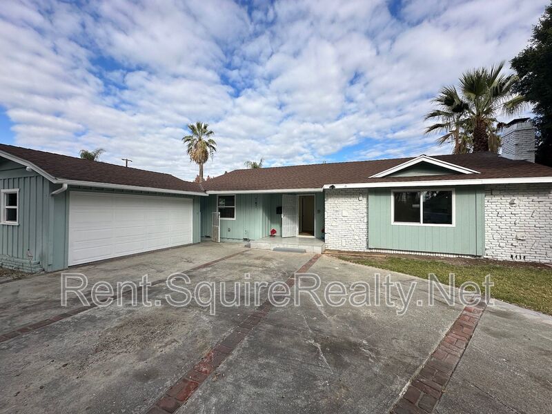 Covina House: 747 E Benbow St