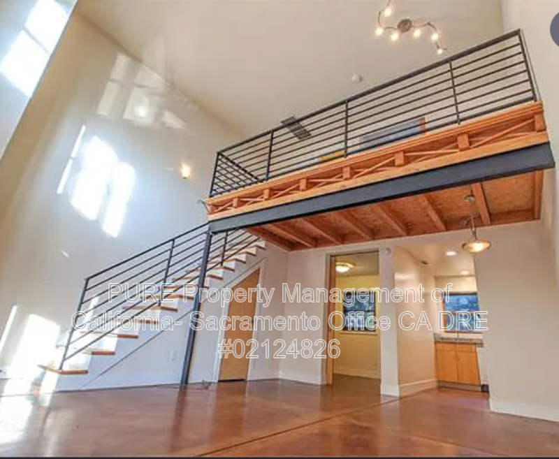 Sacramento House: 1705 15th St