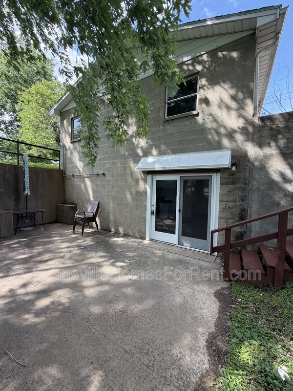 Evansville Condo: 3000 W Maryland St (Ashby) - 1f