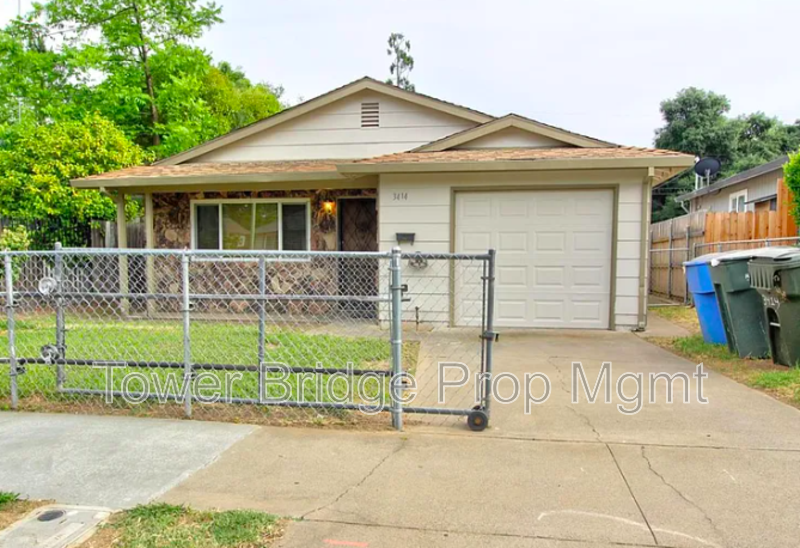 Sacramento Condo: 3414 6th Avenue