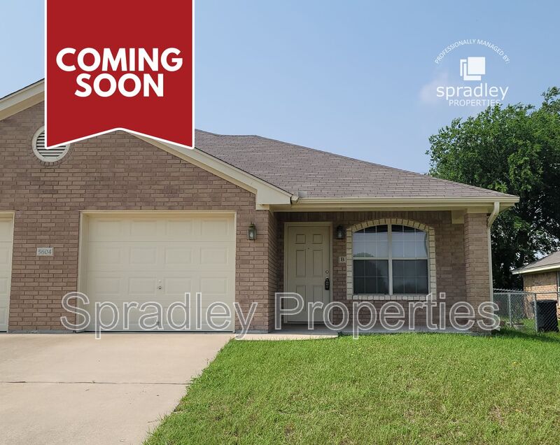 Killeen Condo: 5604B Luxor Dr