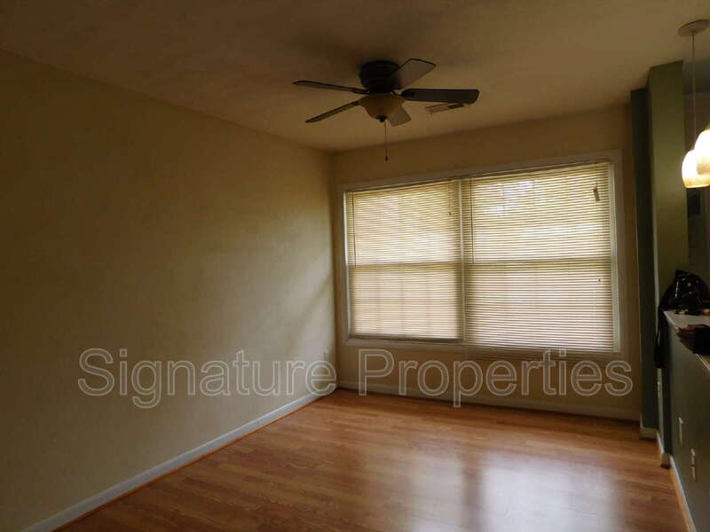 Hampton House: 36 Deerfield Blvd