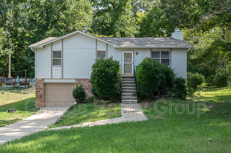 Pinson House: 5424 Sandi Cir