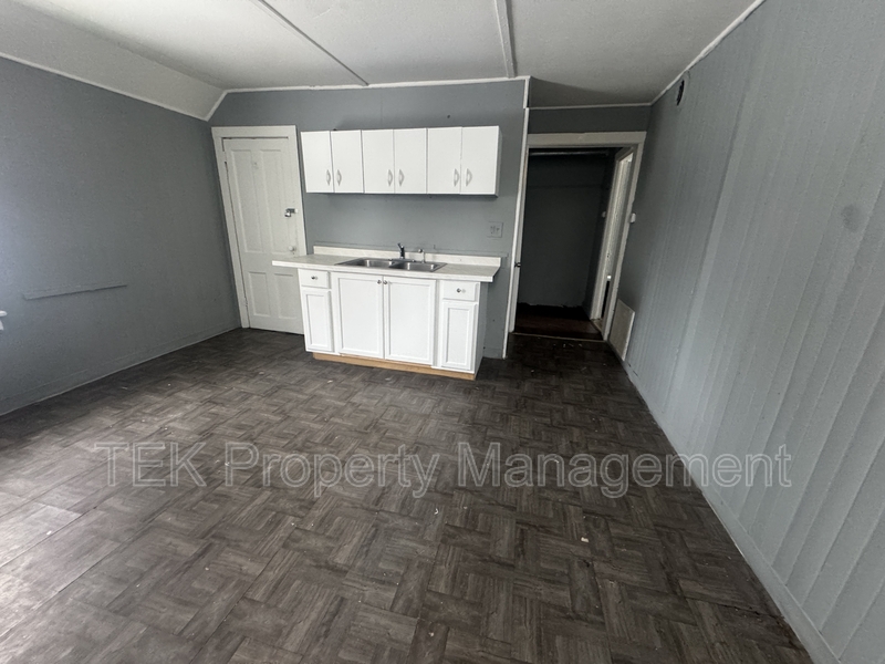 Rochester House: 60 Romeyn Street