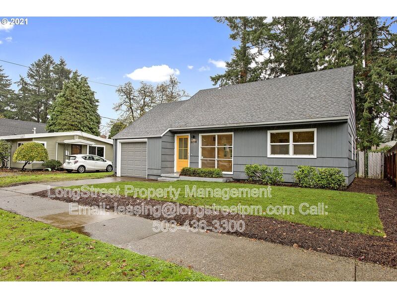 Portland House: 6014 SE Insley Street