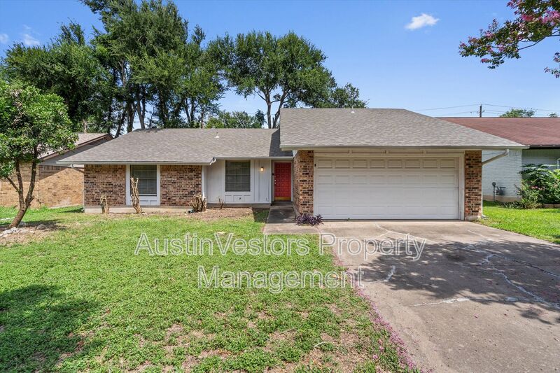 Austin House: 10057 Woodland Village Dr