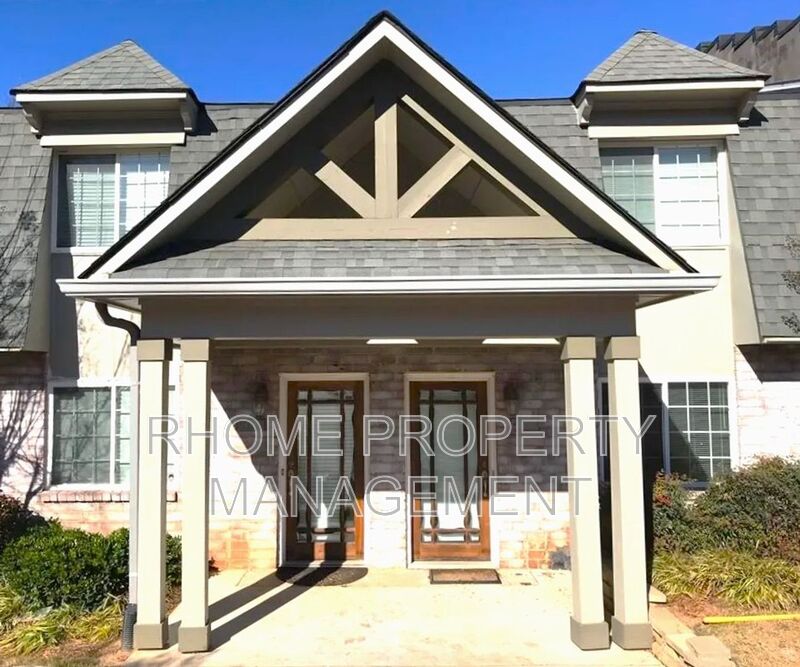 Smyrna House: 187 Rondak Circle