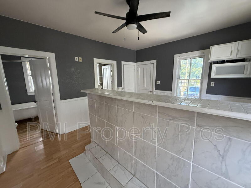 Milwaukee House: 2630 N 24th St