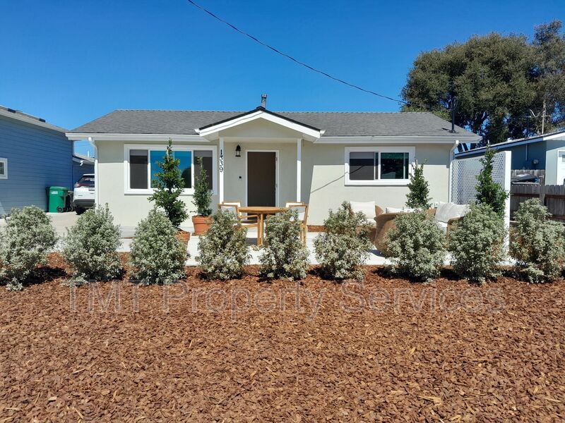 Grover Beach House: 1339 Newport Avenue