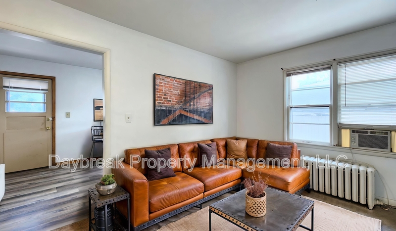 Fargo Condo: 1209 11 1/2 Street North - 3