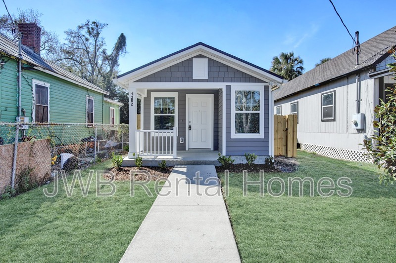 Jacksonville House: 1362 Florida Ave