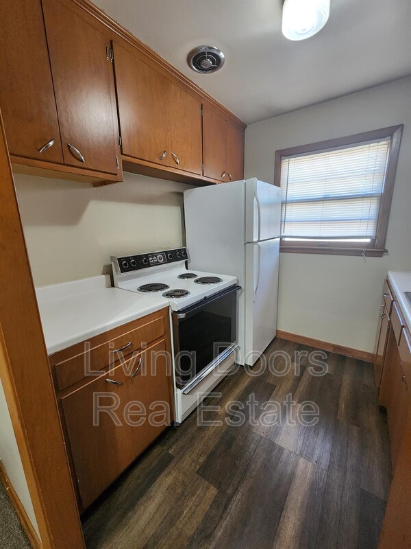 Lincoln Condo: 1027 Garfield St 5