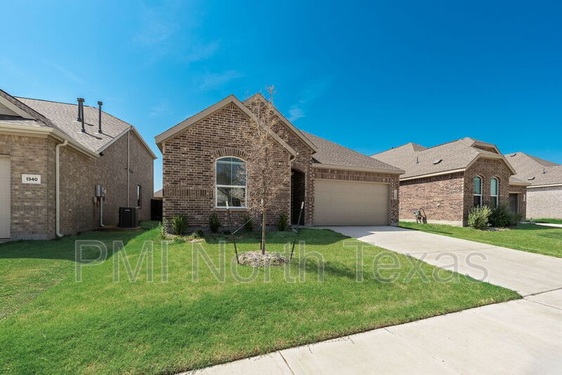 Little Elm House: 1336 Francesca Dr