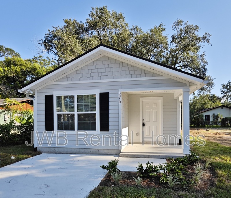 Jacksonville House: 3019 Dignan St