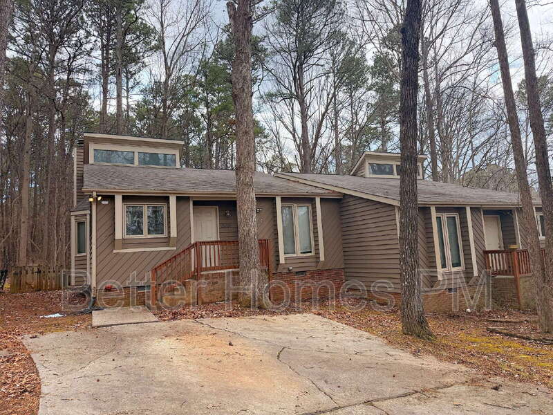 Raleigh House: 5513 Kaplan Drive