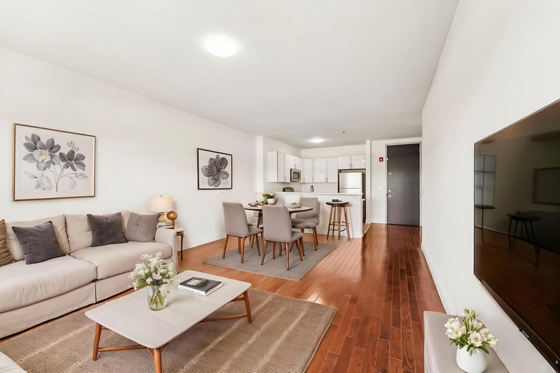 East Orange Condo: 111 Glenwood Ave - PL02