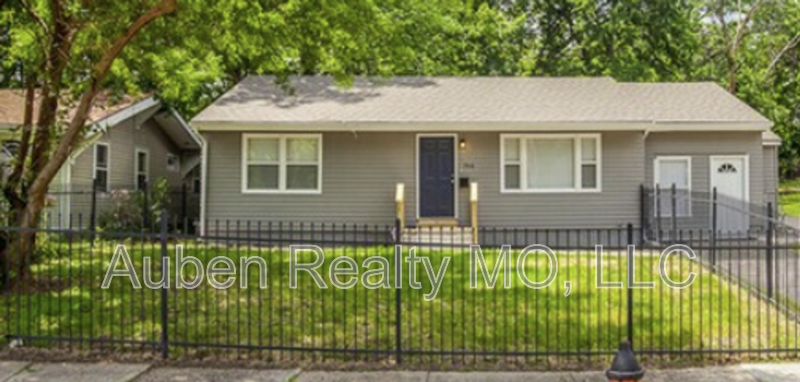 Kansas City House: 7416 Montgall Ave.