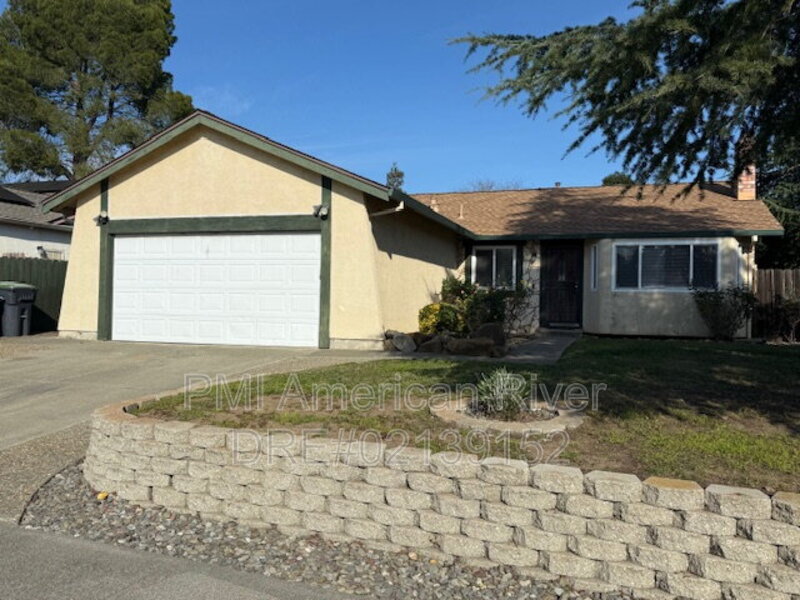 Fairfield House: 2950 Juniper St