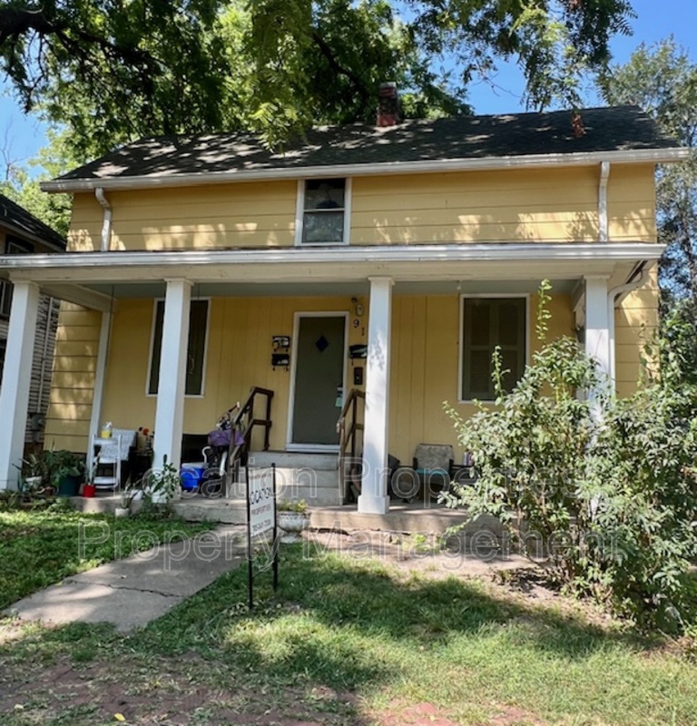 Lawrence Condo: 913 New York Street - 8