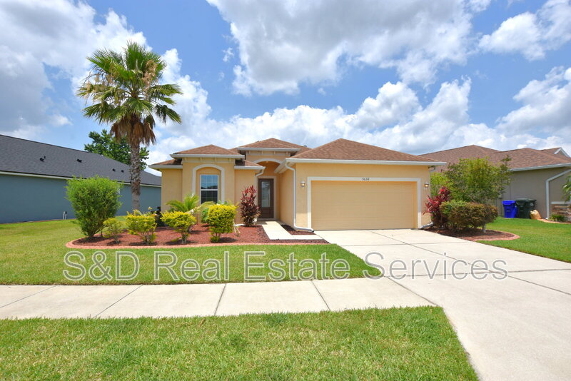 Lakeland House: 5632 Aral Dr.