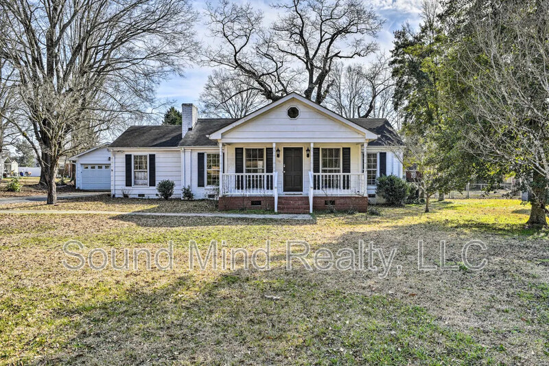 Lillington House: 144 Parkwood Circle