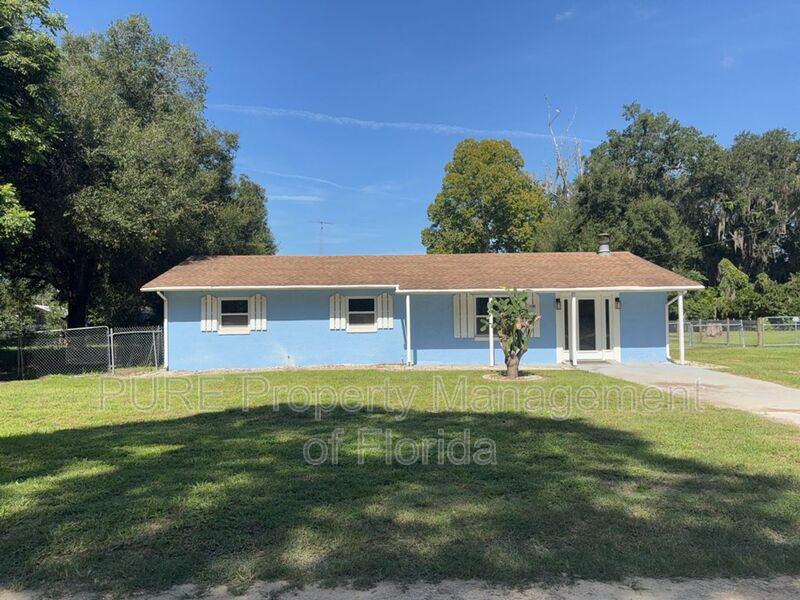 Ocklawaha House: 12300 SE 128th CT
