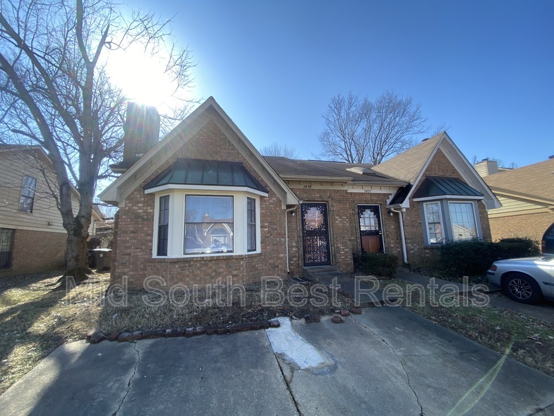 Memphis Condo: 5839 Plum Valley