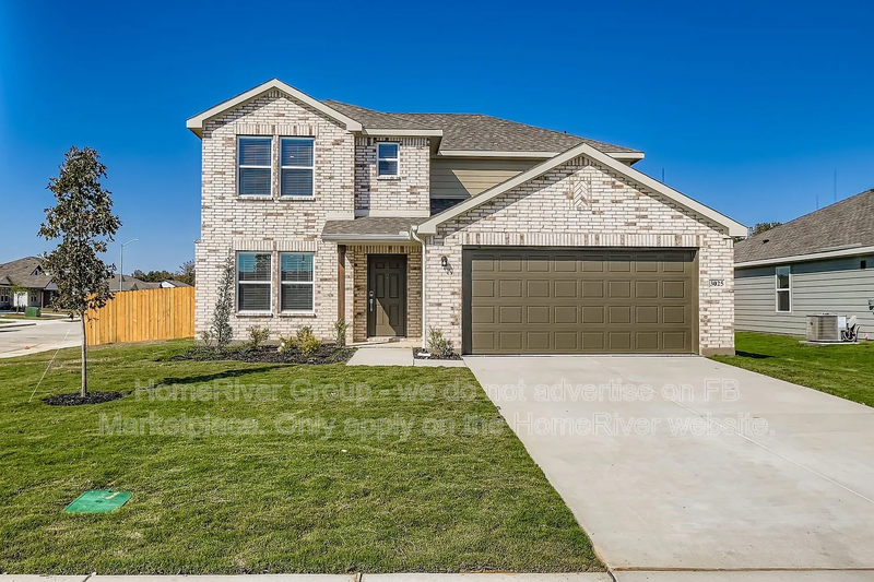Dallas House: 3025 Golden Birch Dr